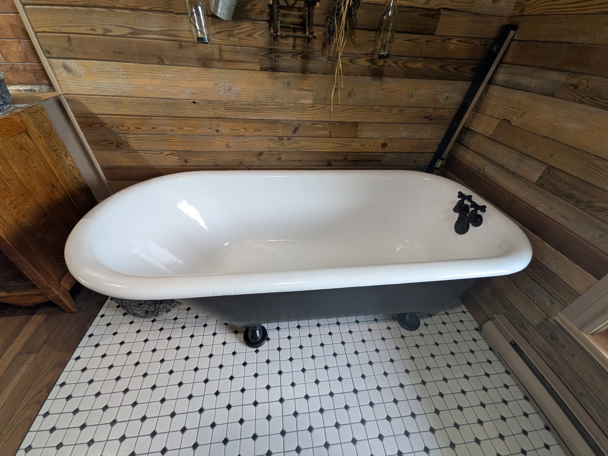 bathtub